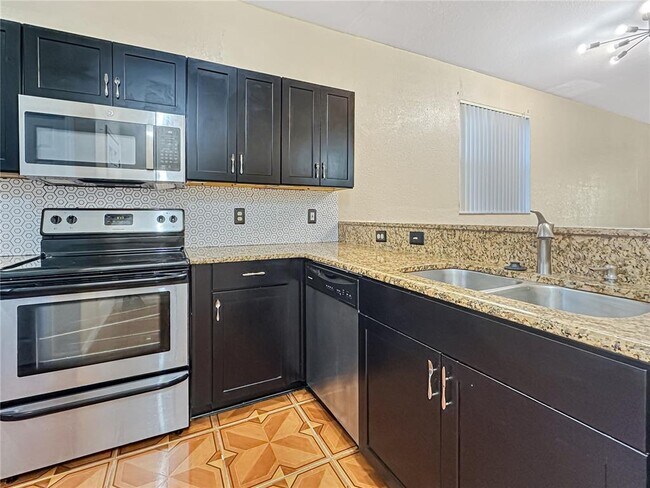 Building Photo - 11102 Indian Creek Dr