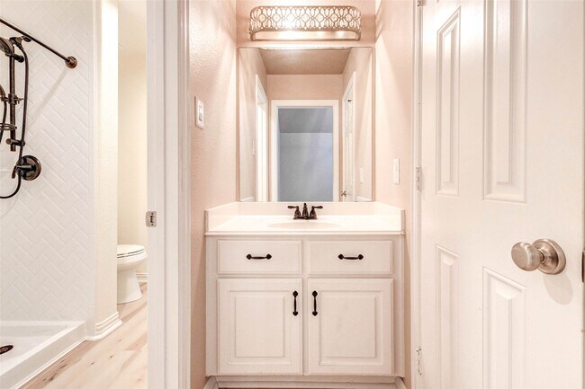 Building Photo - 12711 Waveland Bend Ln