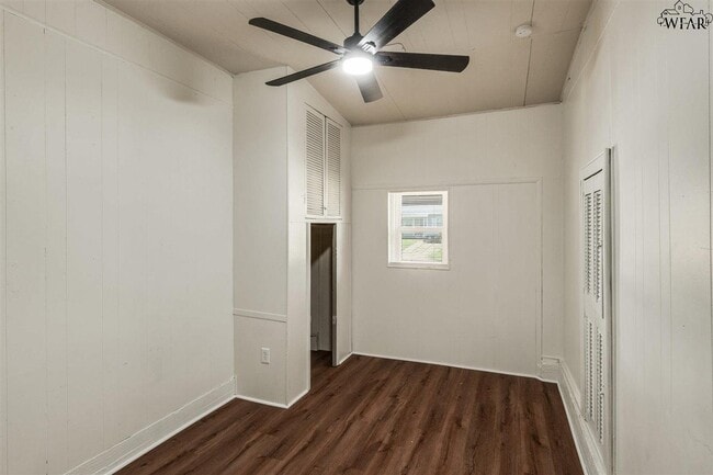 Building Photo - 2508 Fain St