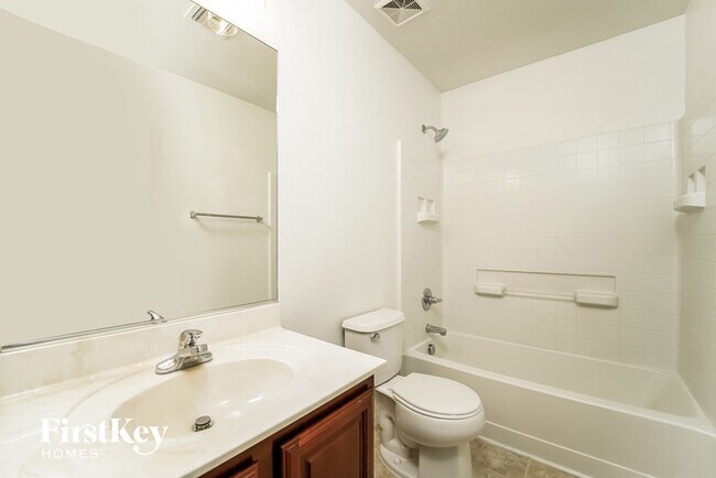 Building Photo - 5895 E Hackle Ln