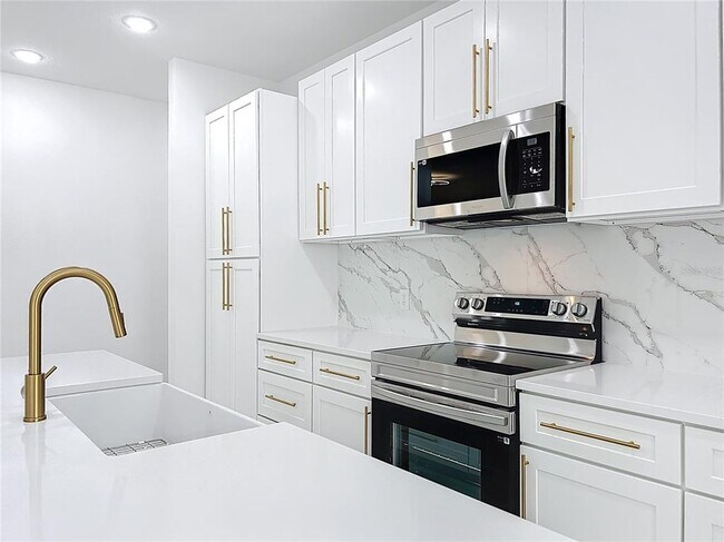 Building Photo - 780 Kangaroo Ct