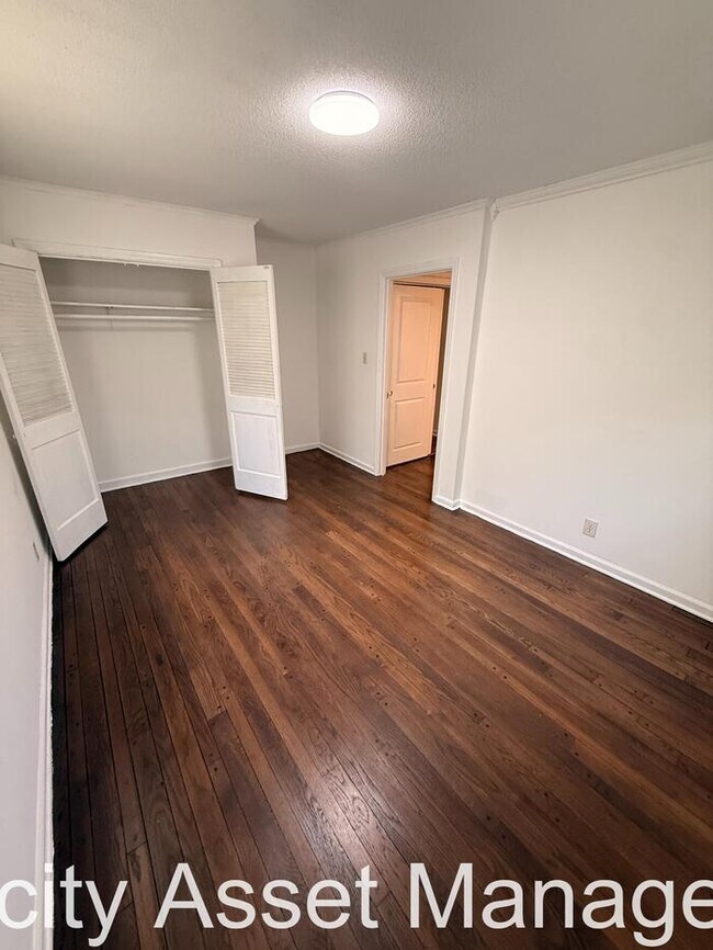 Building Photo - A MUST-SEE SECTION 8 FRIENDLY HOME!!!!