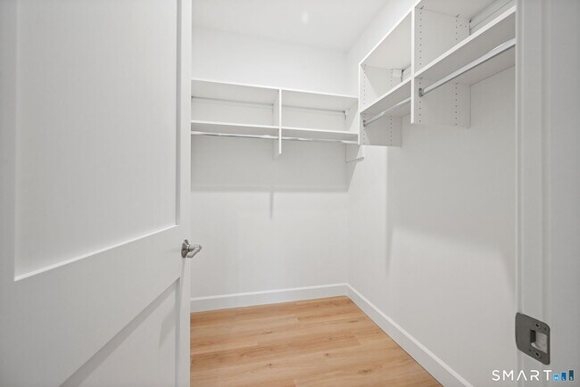 Building Photo - 131 Beach Rd