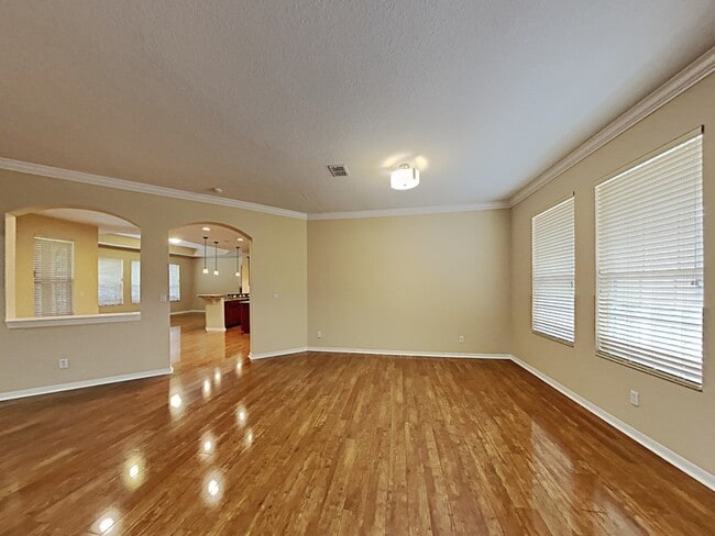Building Photo - 8531 Native Pine Way