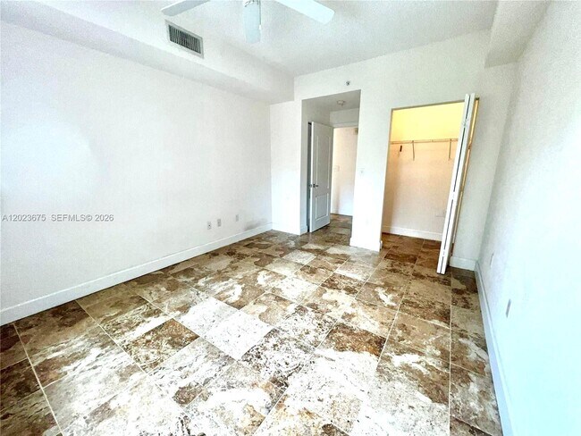 Building Photo - 6001 SW 70th St