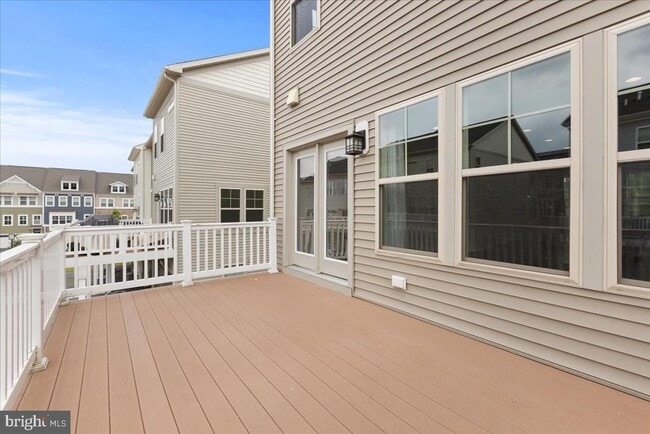 Building Photo - 7210 Hartley Ln