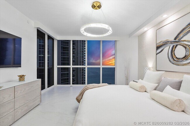Building Photo - 3100 N Ocean Blvd