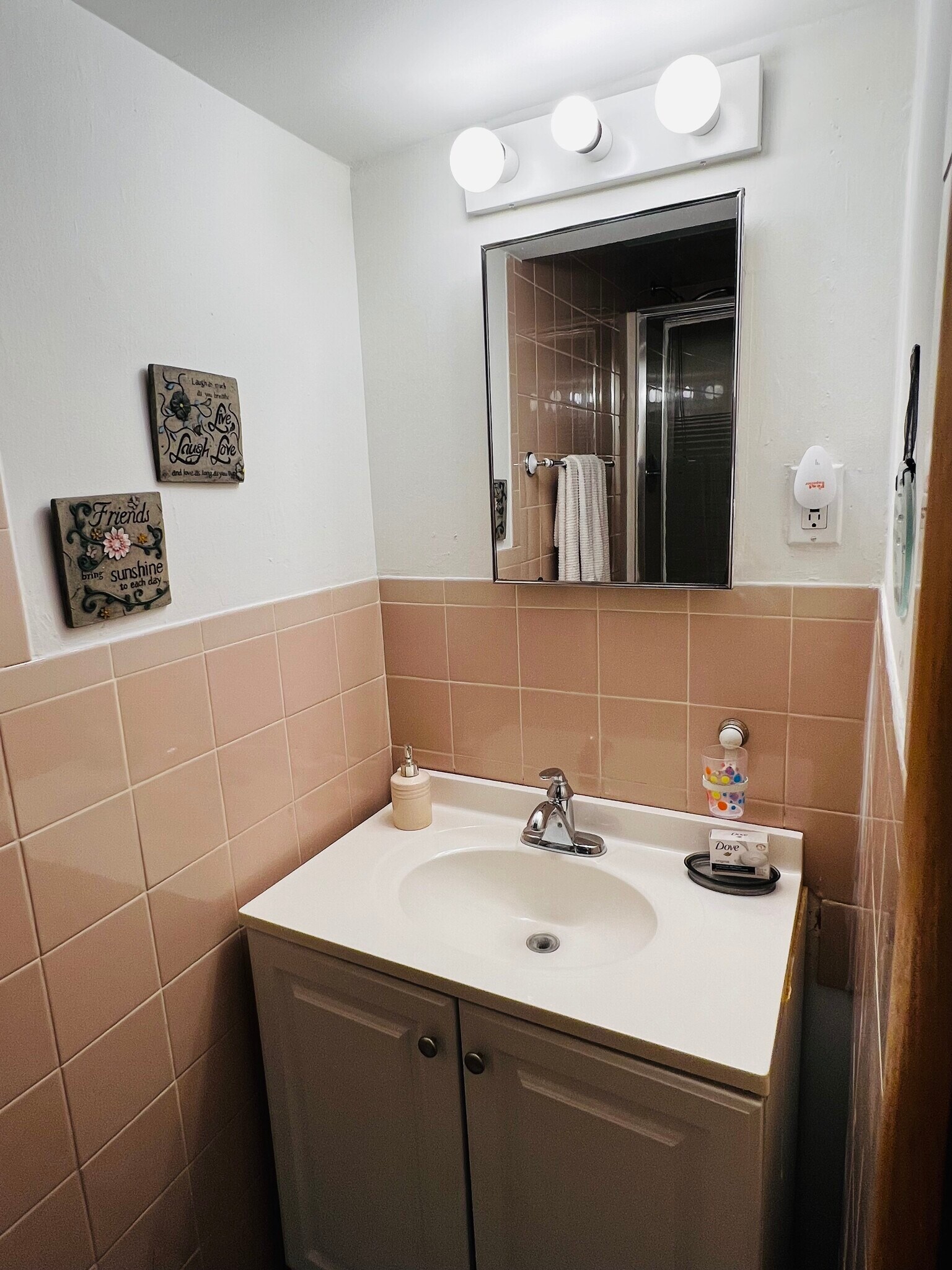 Building Photo - 514 University Blvd