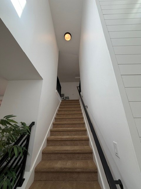Building Photo - 1098 W Cattail Ct