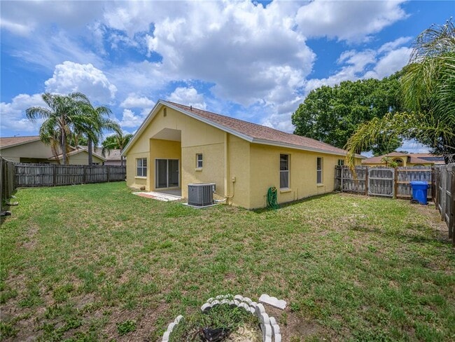 Building Photo - 1407 Wakefield Dr