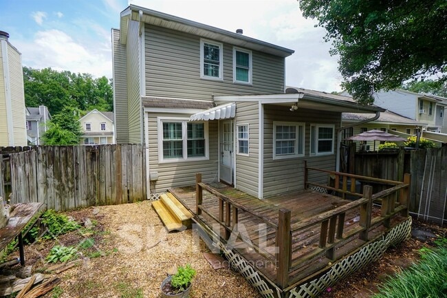 Building Photo - 352 Jamestown Manor Dr
