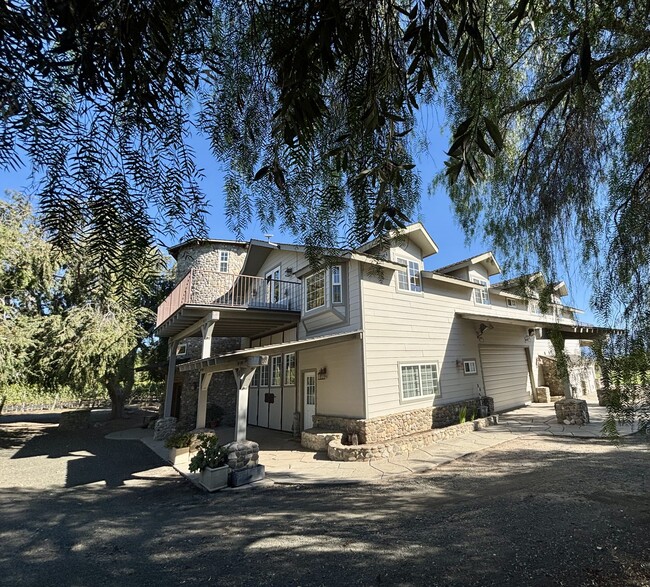 Building Photo - 3730 Roblar Ave