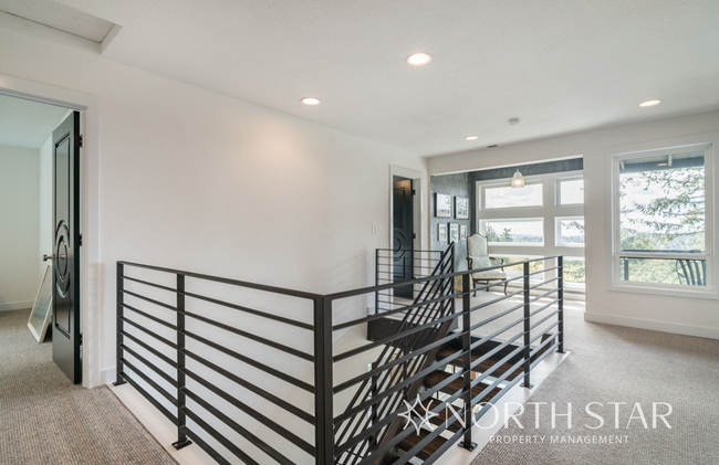 Building Photo - Stunning Modern Luxury in Southwest Hills