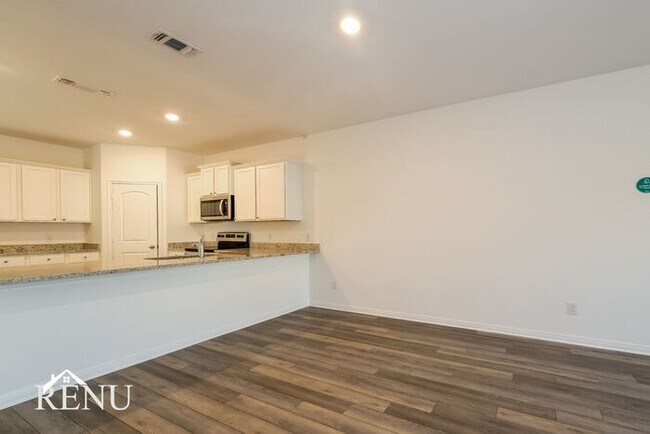 Building Photo - Coming Soon!