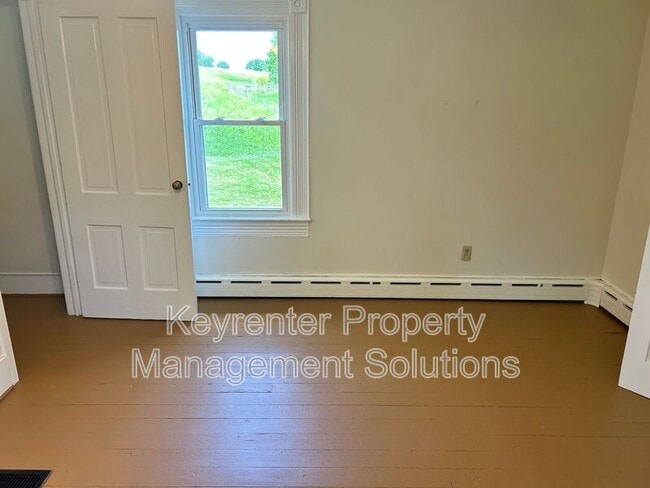 Building Photo - 209 Tanner Ln