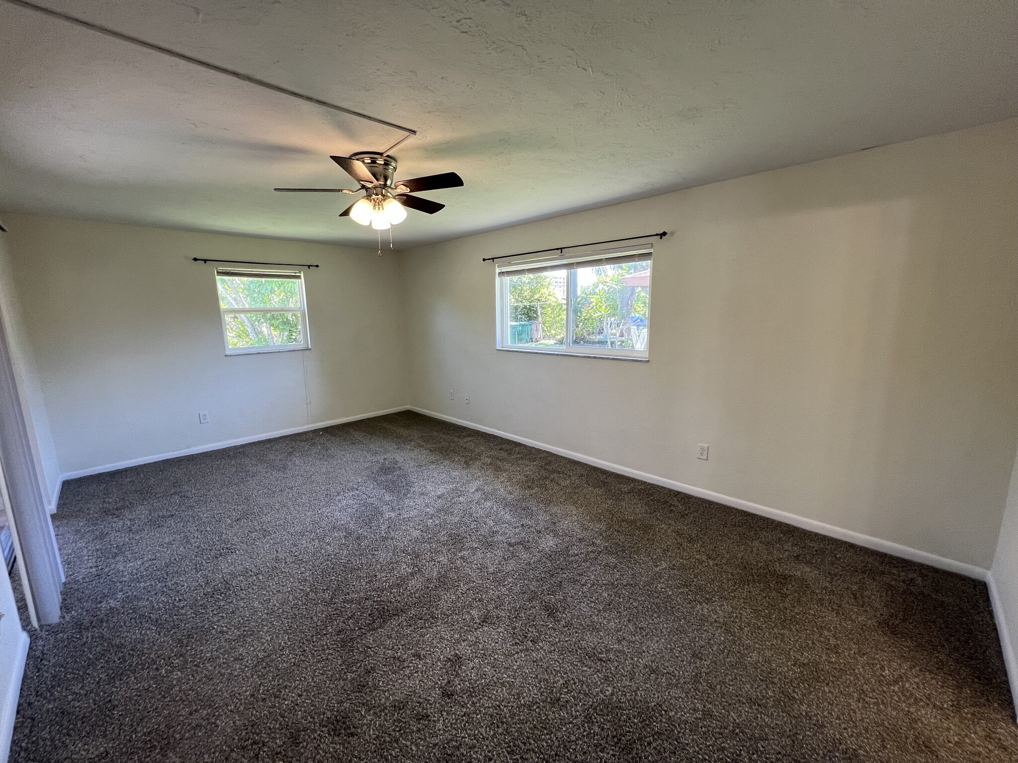 Master Bedroom En Suite - 4705 Palm Tree Blvd