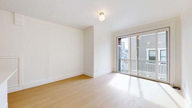 Building Photo - 1659 Grant Ave