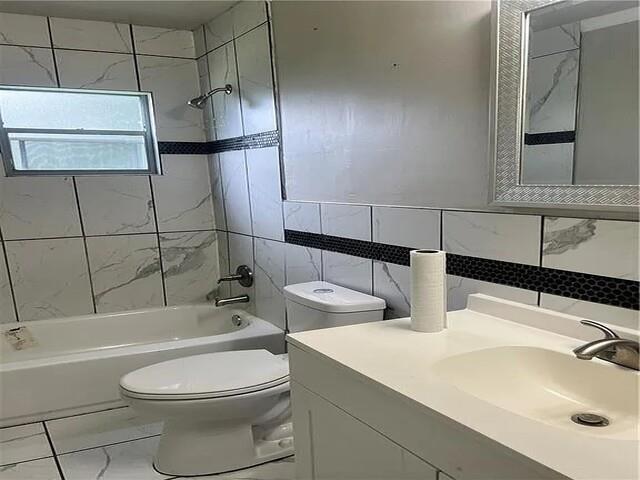 Building Photo - 1304 S Cloverleaf Cir