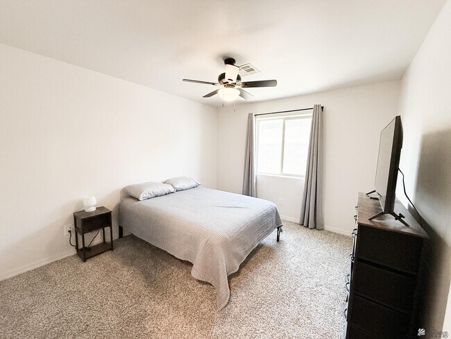 Building Photo - 4168 S Hinckley Dr