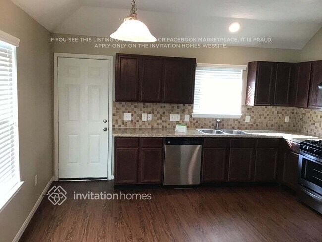 Building Photo - 16407 Eton Brook Ln