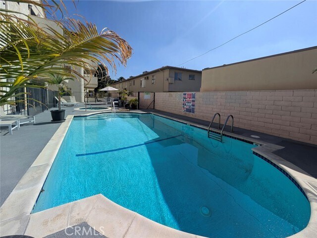 Building Photo - 227 S Madison Ave