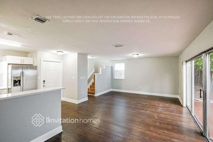Building Photo - 14736 SW 92nd St