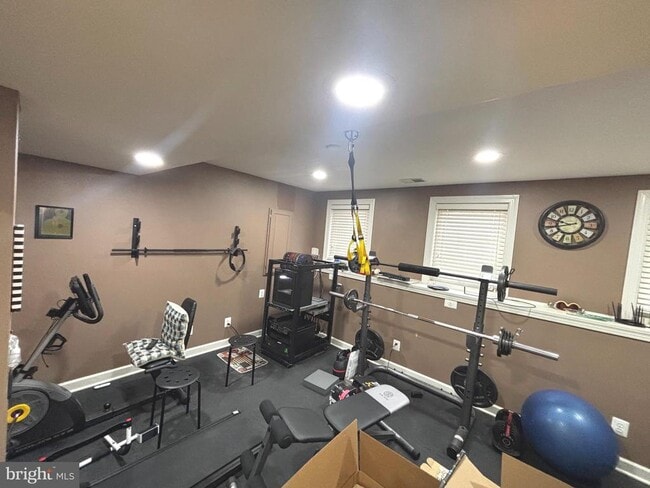 Building Photo - 3120 King Ln