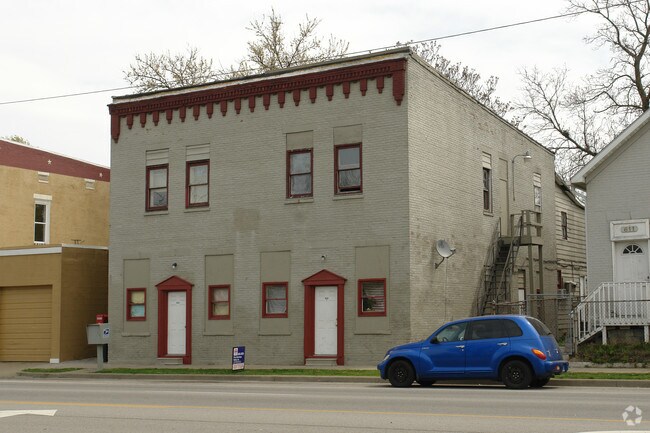 Primary Photo - 613-615 N Fulton Ave