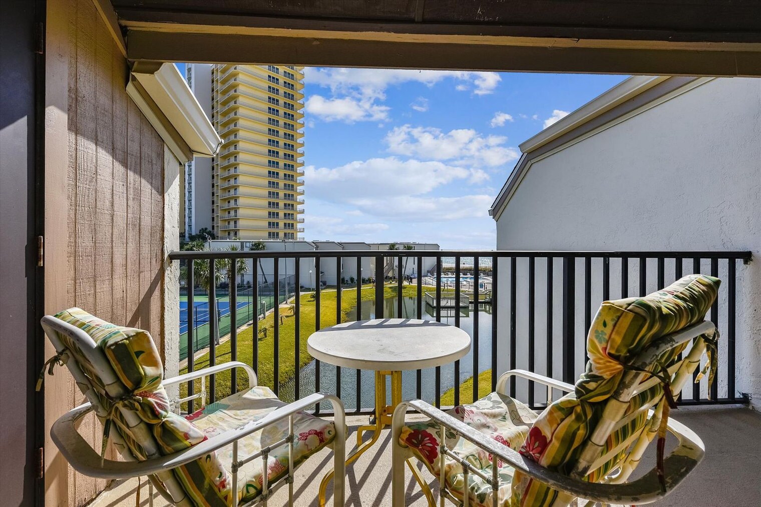 Building Photo - 2858 Joan Ave