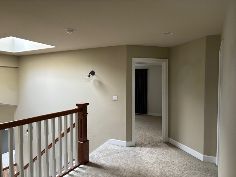 Building Photo - 2111 29th Avenue Ct SW