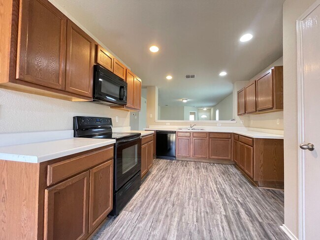 Building Photo - 4/2/2 Burleson ISD
