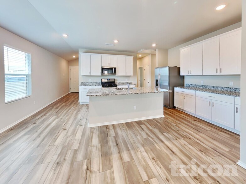 Building Photo - 3525 Stride Ln