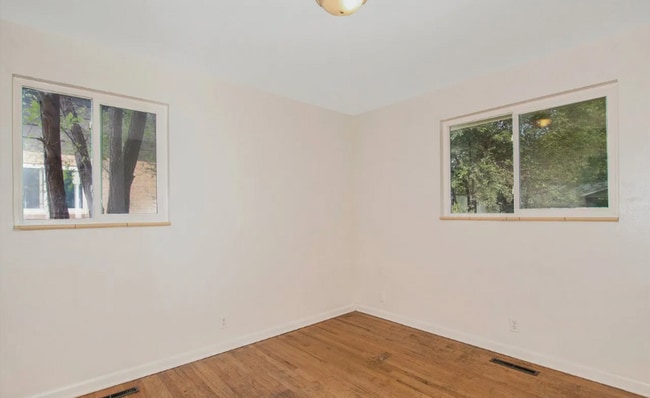 Building Photo - 1920 Springfield Dr