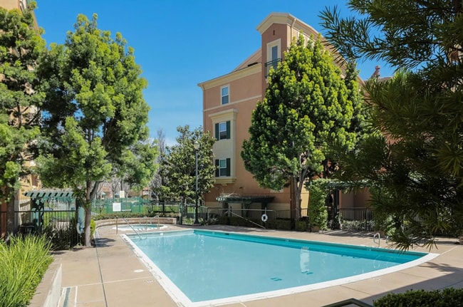 Building Photo - 1390 Saddle Rack St