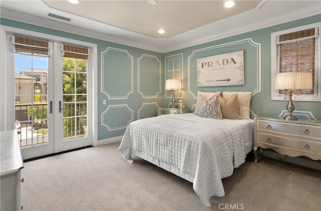 Building Photo - 121 Amber Sky