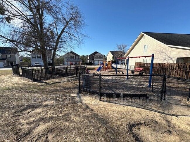 Building Photo - 4464 Grove Landing Dr