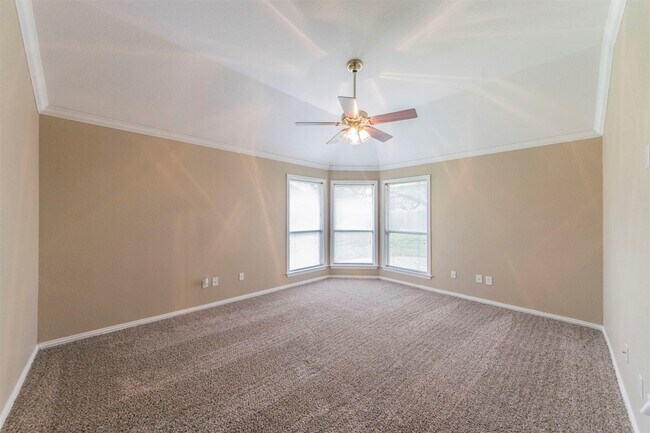 Building Photo - 5212 Estrella Ln