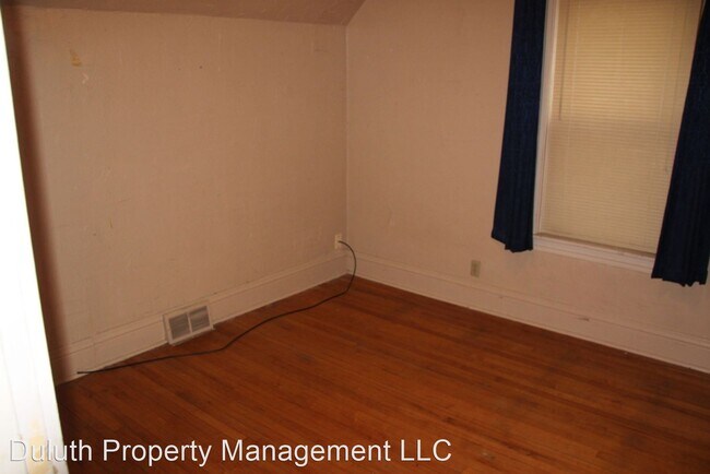 Building Photo - 4 br, 2 bath House - 2819 West 2nd Street