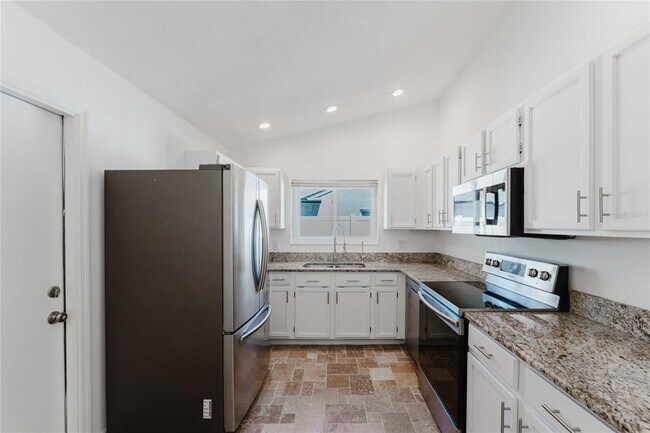 Building Photo - 3033 S Horizon Pl