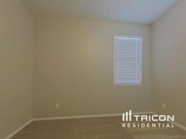 Building Photo - 16253 W Yavapai St