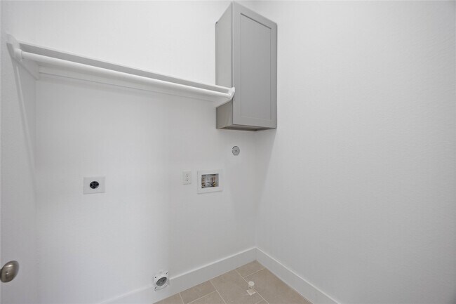 Building Photo - 9723 Cargill St