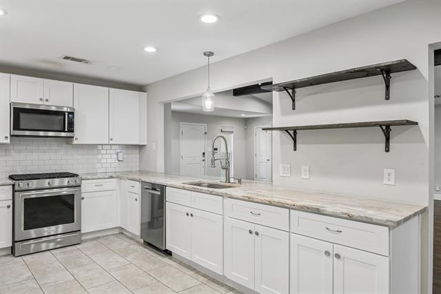 Building Photo - 10215 Dale Crest Dr
