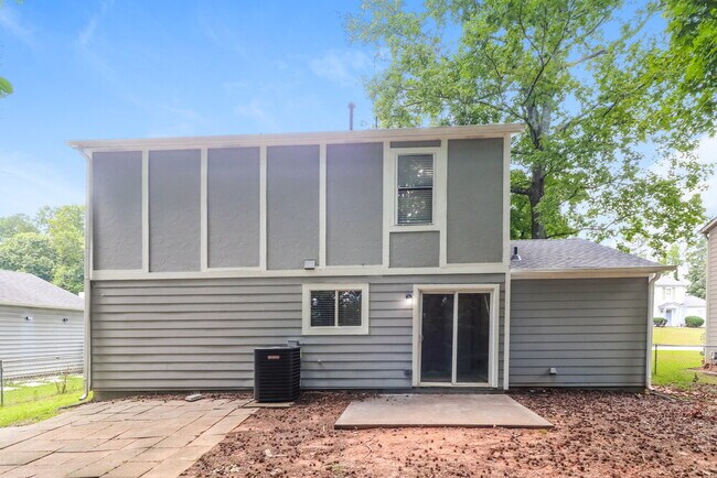 Building Photo - 5438 Farmview Close