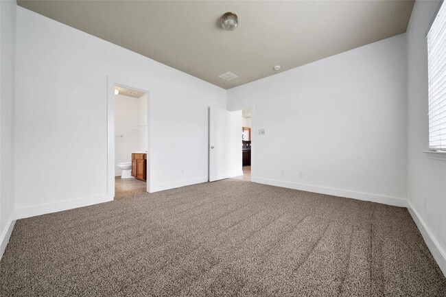 Building Photo - 11920 Princess Garden Way