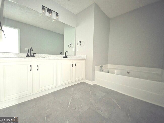 Building Photo - 4748 Highpoint Way