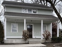 Building Photo - 548 Veritas St