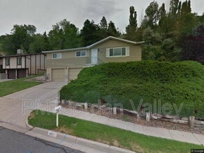 Building Photo - 1394 N 400 E
