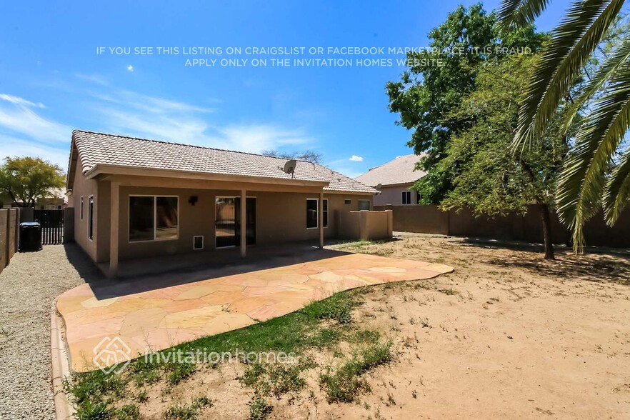 Building Photo - 538 W Country Estates Ave