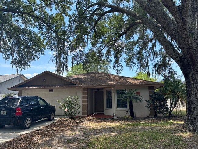 Building Photo - 5818 Bambi Dr