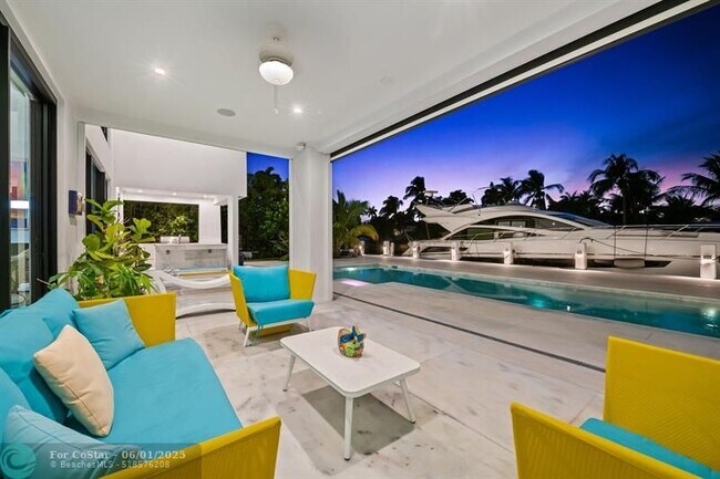 Building Photo - 401 Lido Dr
